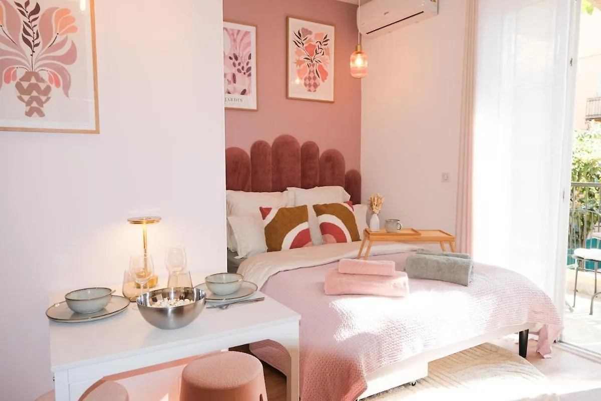 Casa Luna Nice 0*,  France