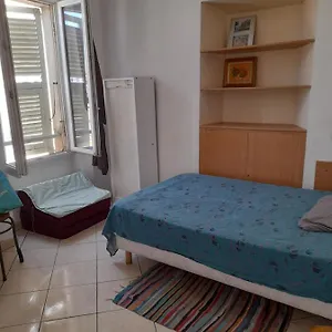  Appartement Studette Charlot Centre - 11 Rue Paradis